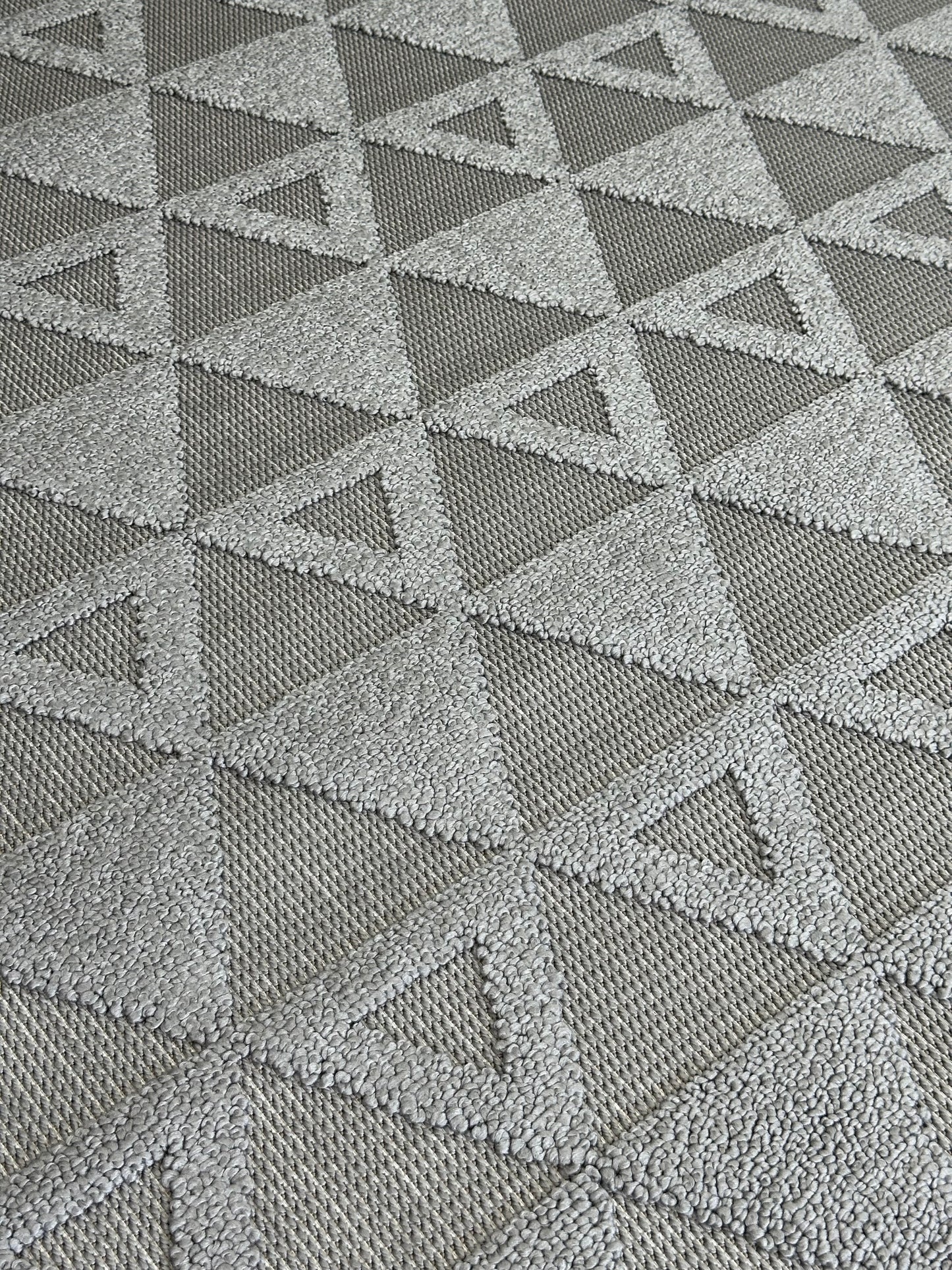 ANTIQUE90107A Dark GREY / Dark GREY Area Rug